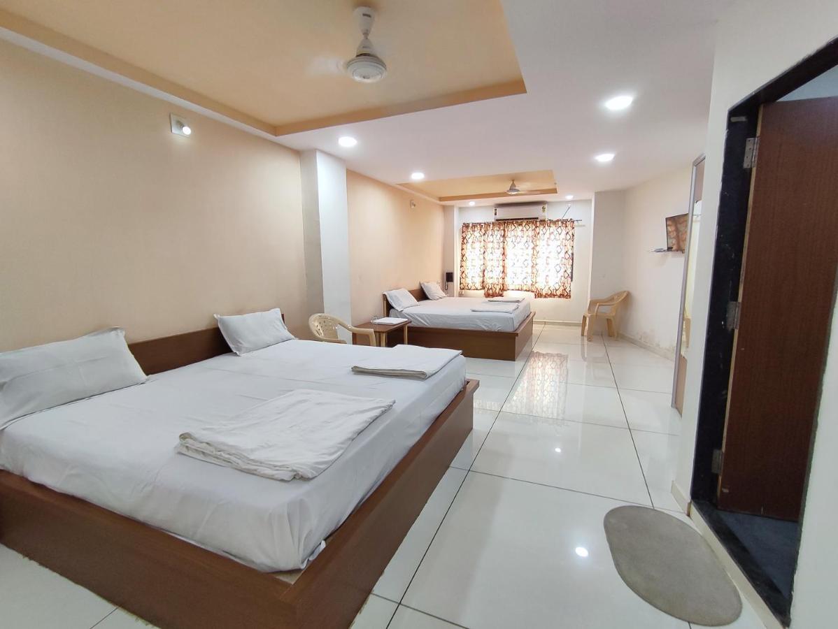 Hotel Vraj Rajpipla Exterior foto